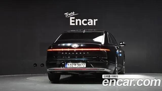 Hyundai Grandeur 2023 — Photo 4/20