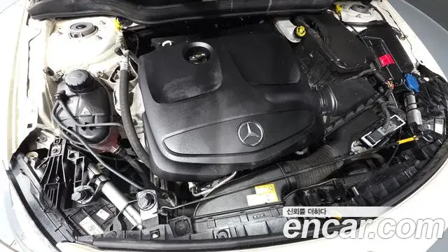 Mercedes-Benz A-Class 2018 — Şəkil 6/20