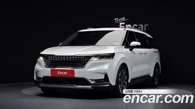 Kia Carnival 2022 — Photo 1/20
