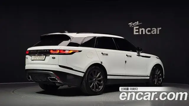 Land Rover Range Rover Velar 2019 — Şəkil 24/33