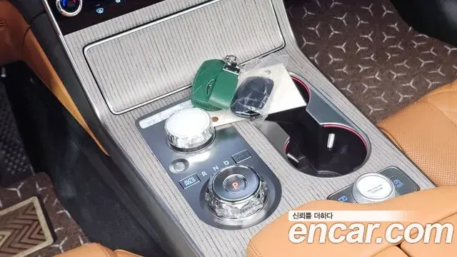 Genesis GV80 2025 — Photo 9/20