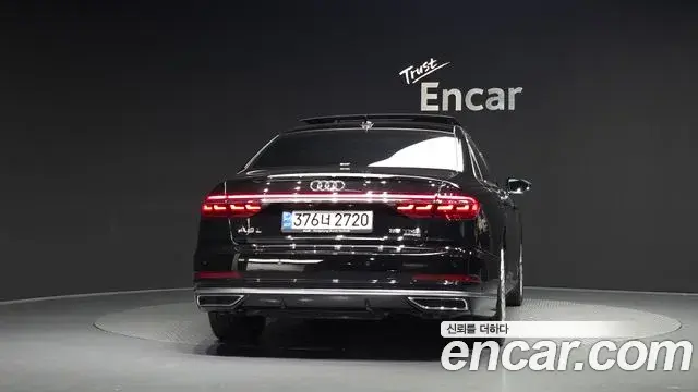 Audi A8 2021 — Photo 4/20