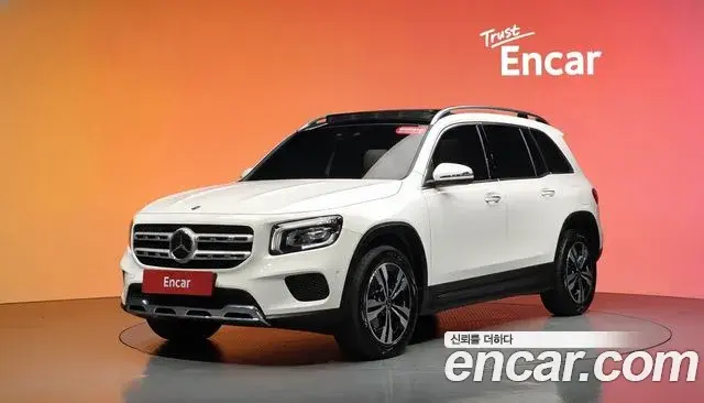 Mercedes-Benz GLB-Class 2022 — Фото 1/20