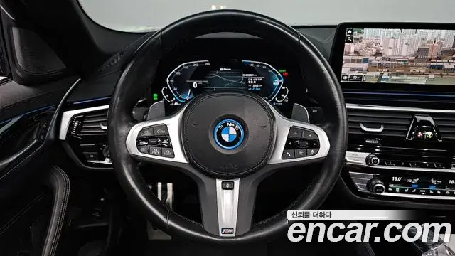 BMW 5 Series 2022 — Şəkil 12/20