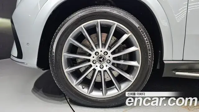 Mercedes-Benz GLE-Class 2023 — Фото 5/20
