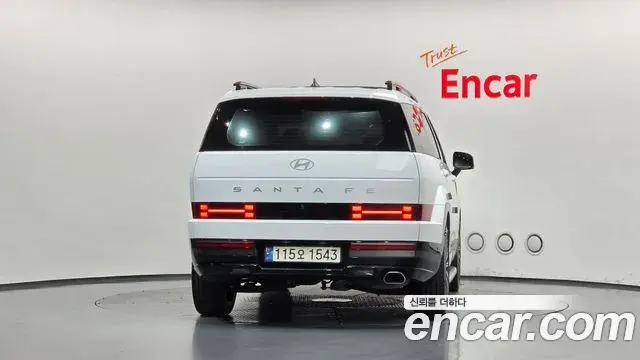 Hyundai Santa Fe 2023 — Photo 4/20