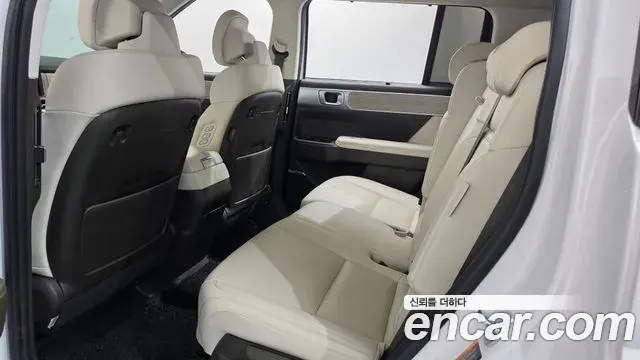 Hyundai Santa Fe 2023 — Photo 11/20