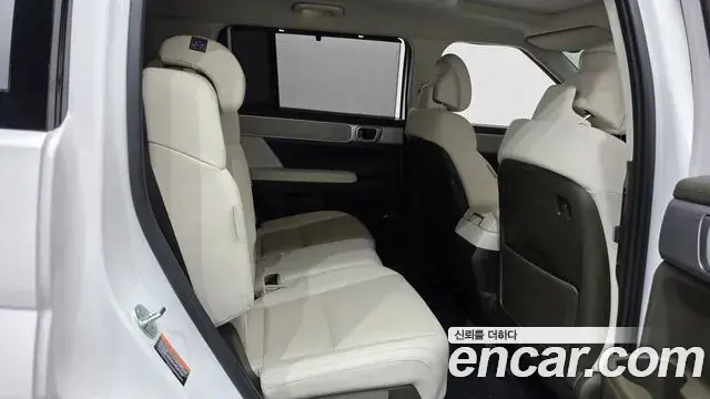 Hyundai Santa Fe 2023 — Photo 12/20