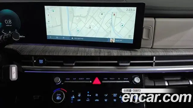 Hyundai Santa Fe 2023 — Photo 13/20