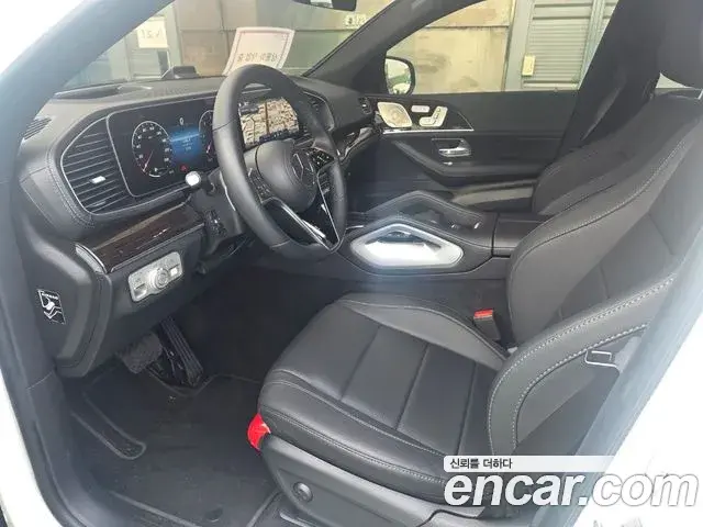 Mercedes-Benz GLE-Class 2026 — Photo 3/7