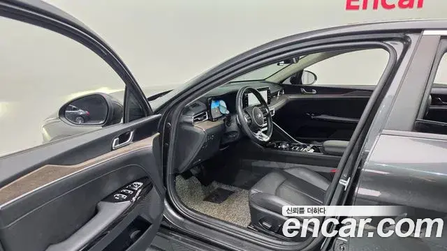 Kia K5 2021 — Photo 10/20