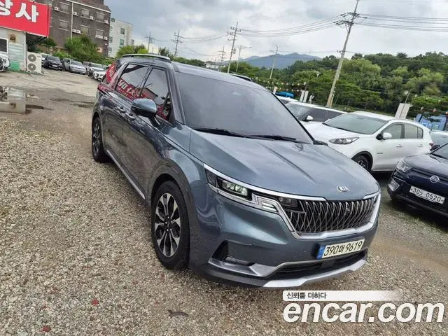 Kia Carnival 2021 — Photo 1/20