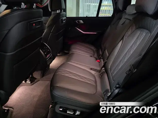 BMW X5 2023 — Photo 8/20