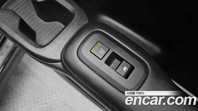 Hyundai Santa Fe 2024 — Фото 18/20
