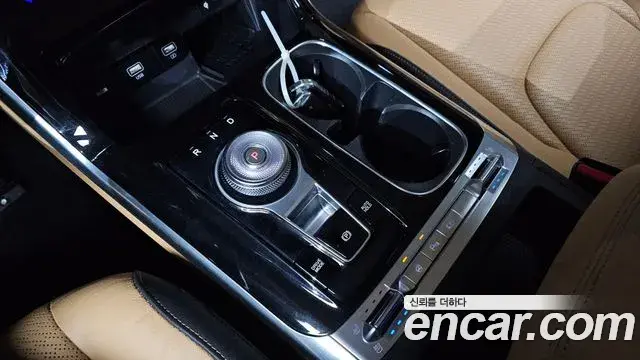 Kia Carnival 2022 — Photo 9/20