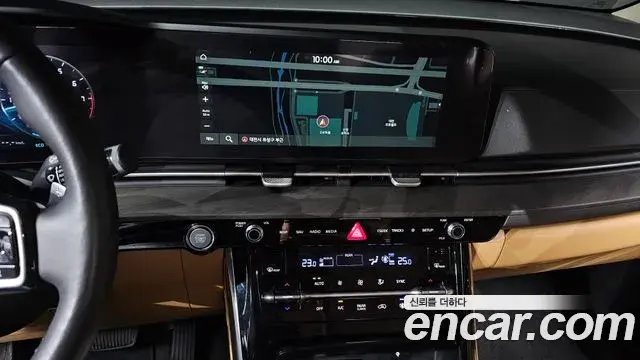 Kia Carnival 2022 — Photo 13/20