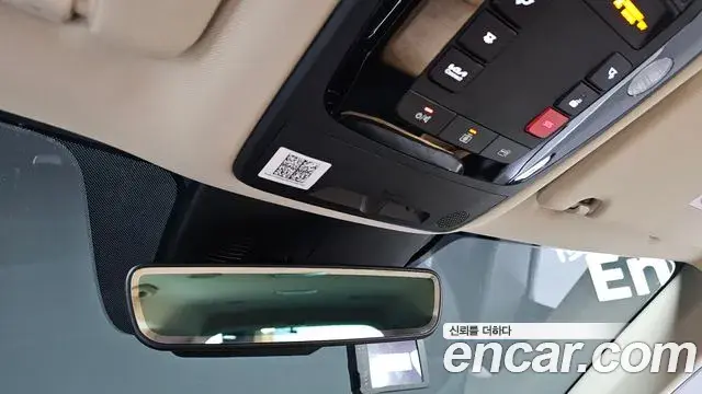 Kia Carnival 2022 — Photo 18/20