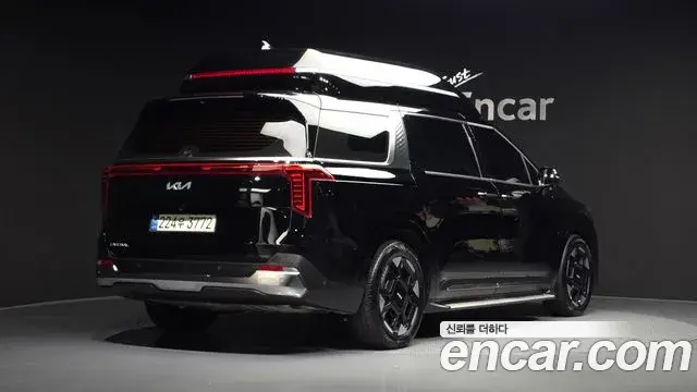 Kia Carnival 2023 — Photo 6/35