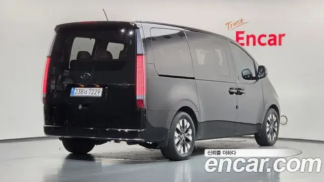 Hyundai Staria 2021 — Şəkil 2/20
