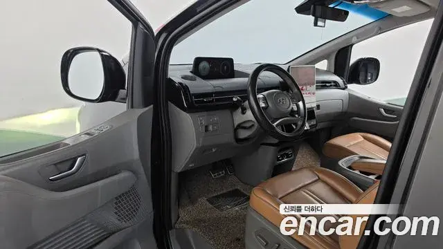 Hyundai Staria 2021 — Şəkil 10/20