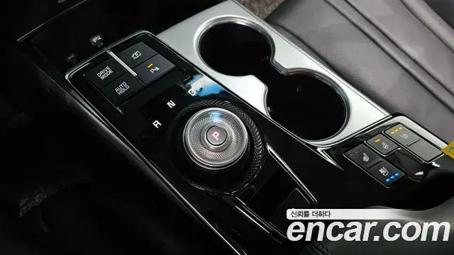 Kia K8 2022 — Şəkil 9/20