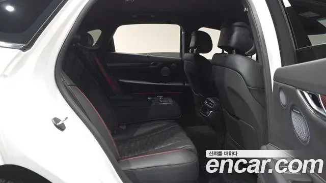 Genesis Electrified G80 2024 — Photo 11/20