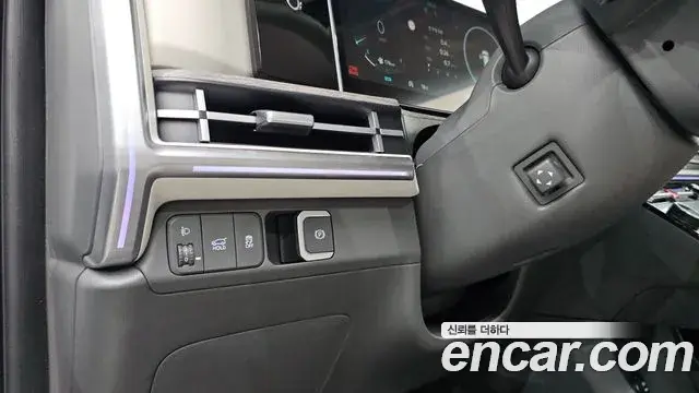 Hyundai Santa Fe 2025 — Фото 19/20