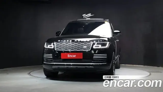 Land Rover Range Rover 2018 — Фото 3/20