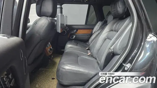 Land Rover Range Rover 2018 — Фото 13/20