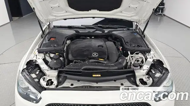 Mercedes-Benz E-Class 2021 — Şəkil 6/20