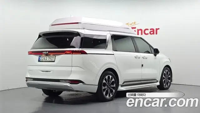 Kia Carnival 2022 — Photo 2/20