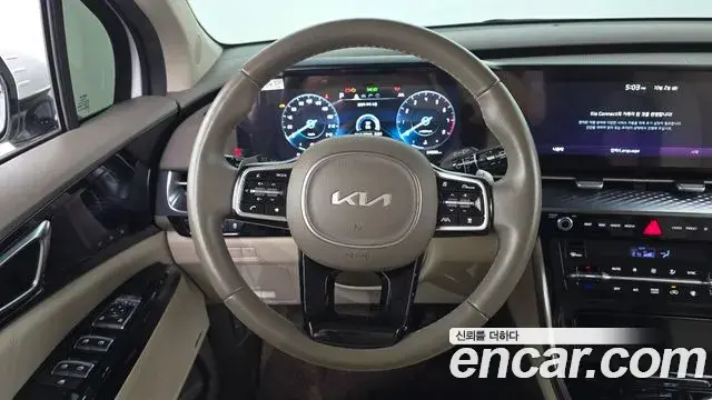 Kia Carnival 2022 — Photo 13/20