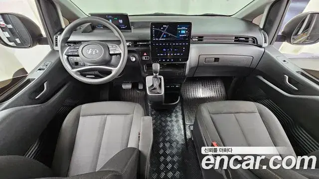 Hyundai Staria 2022 — Photo 2/20