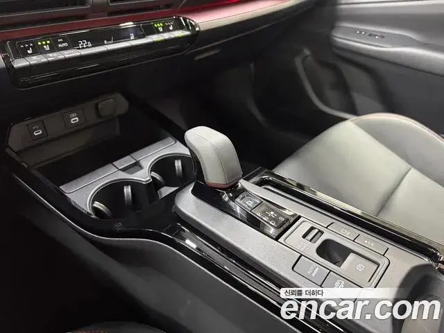 Toyota Prius 2026 — Photo 2/18