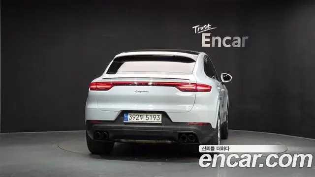 Porsche Cayenne 2021 — Photo 4/20