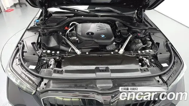 BMW 5 Series 2026 — Photo 6/20