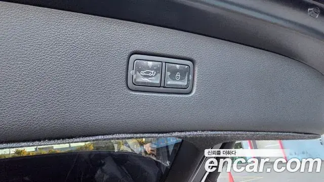 Genesis GV80 2025 — Photo 17/18