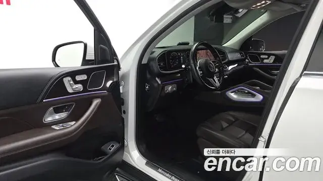 Mercedes-Benz GLE-Class 2022 — Şəkil 10/20