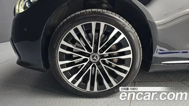 Mercedes-Benz S-Class 2021 — Photo 4/20