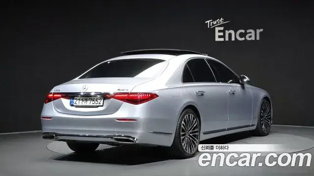 Mercedes-Benz S-Class 2021 — Photo 2/20