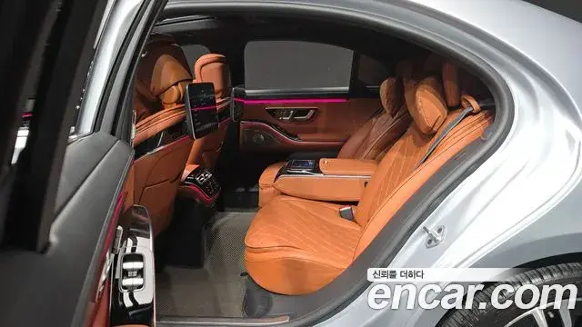 Mercedes-Benz S-Class 2021 — Photo 12/20
