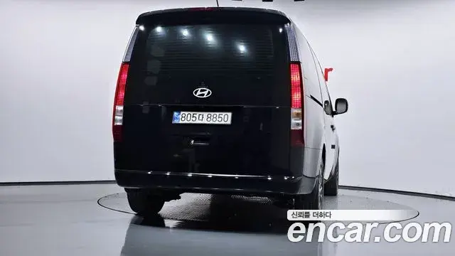 Hyundai Staria 2024 — Фото 4/20