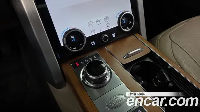 Land Rover Range Rover 2018 — Photo 9/20