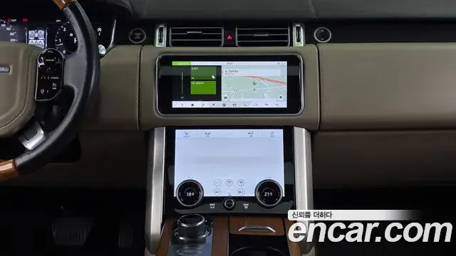 Land Rover Range Rover 2018 — Photo 15/20