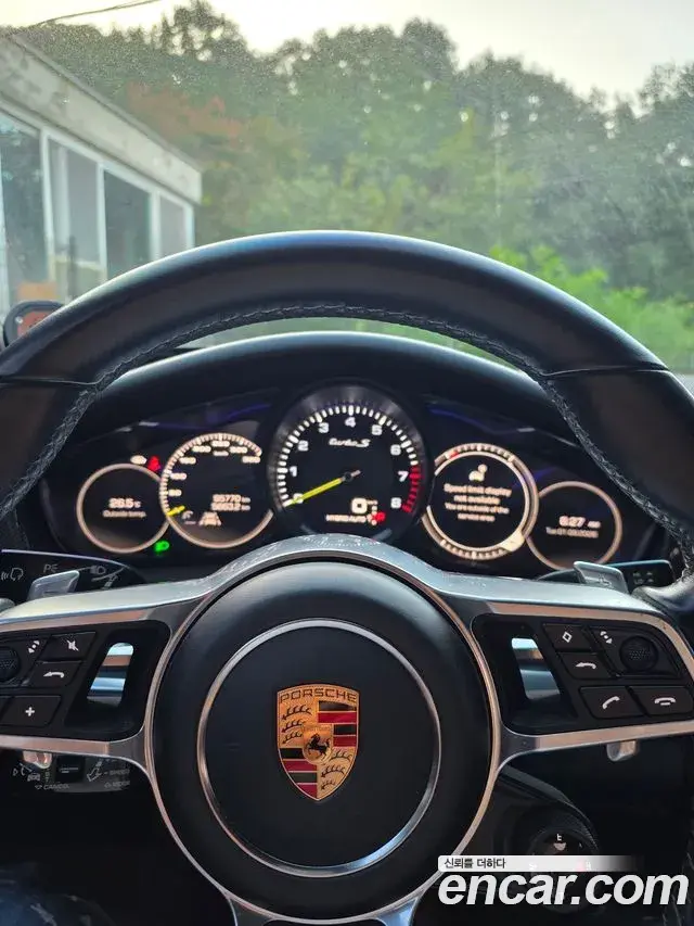 Porsche Panamera 2018 — Фото 6/10