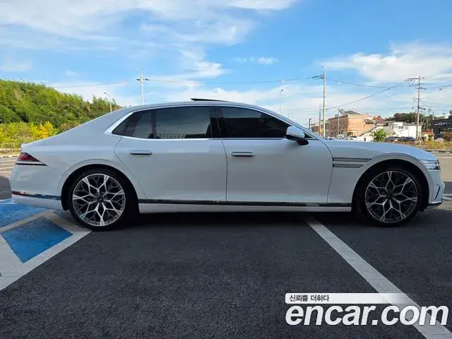 Genesis G90 2023 — Şəkil 10/20