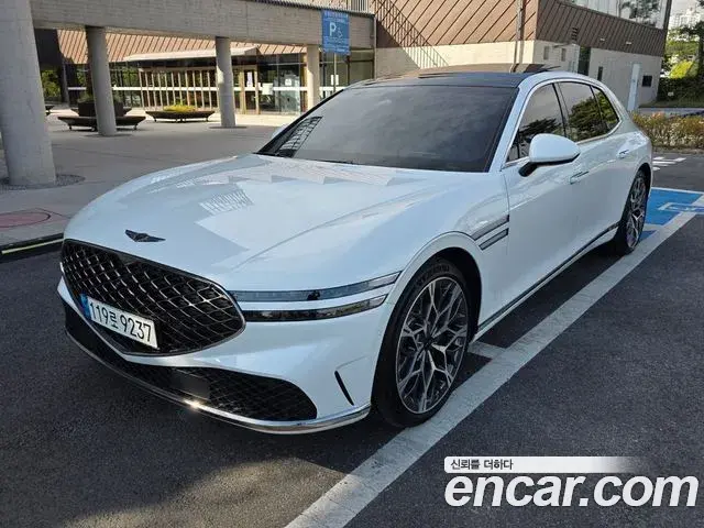 Genesis G90 2023 — Şəkil 13/20