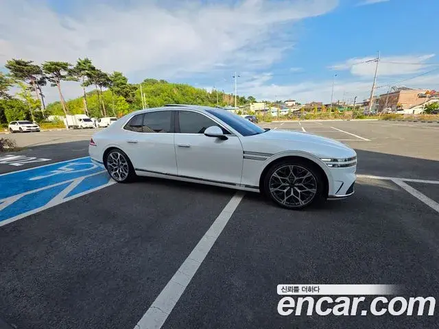 Genesis G90 2023 — Şəkil 18/20