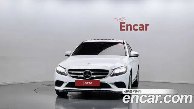 Mercedes-Benz C-Class 2019 — Фото 3/20