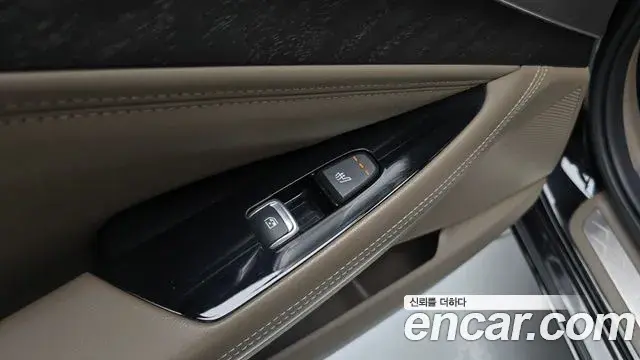 Kia K8 2023 — Photo 19/20